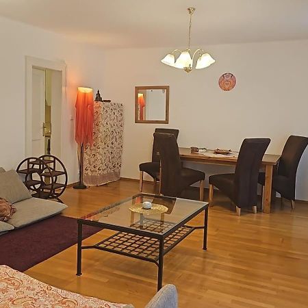 Laxmi Happy Home In Historical Prague Praga Exterior foto