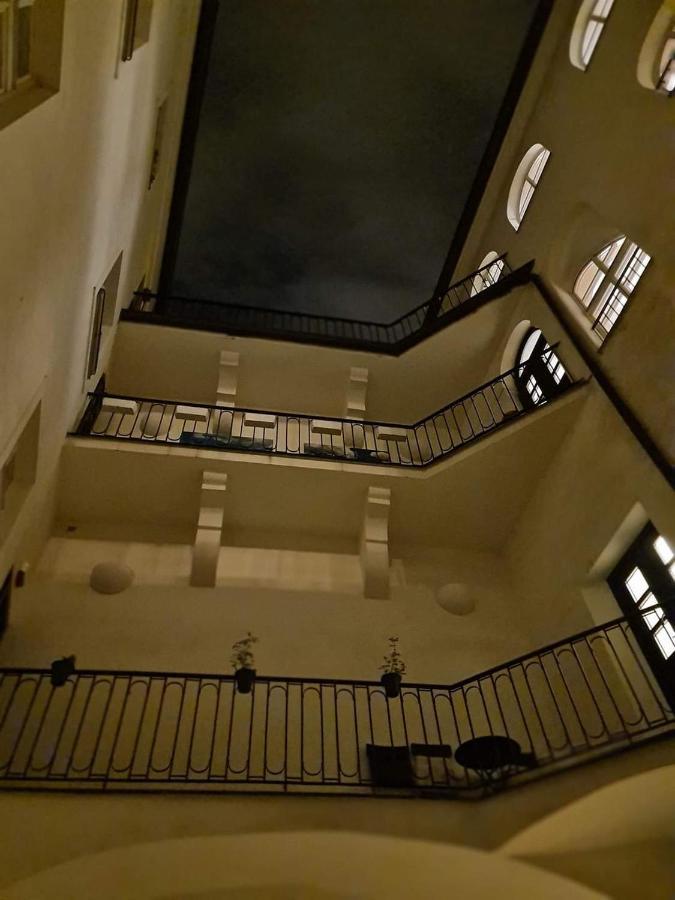 Laxmi Happy Home In Historical Prague Praga Exterior foto