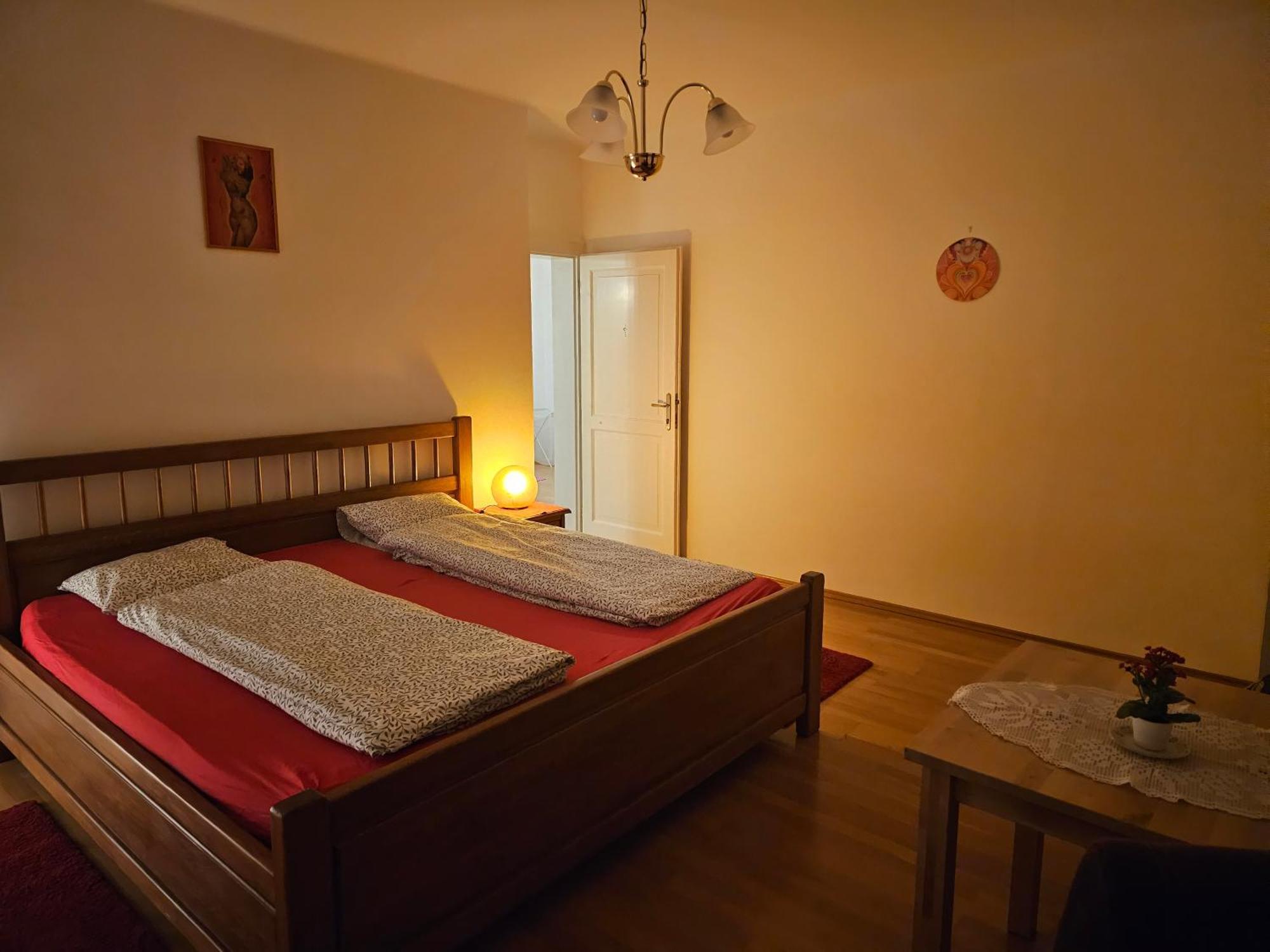 Laxmi Happy Home In Historical Prague Praga Exterior foto