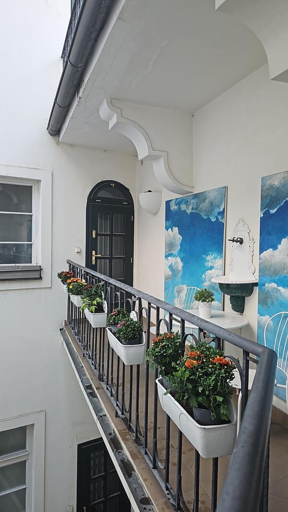 Laxmi Happy Home In Historical Prague Praga Quarto foto